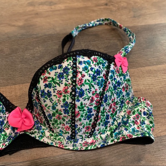 VS Sexy little things floral print lace bow bra - Picture 3 of 9